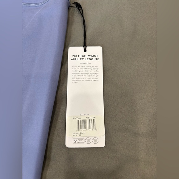 7/8 airlift legging - Picture 3 of 3